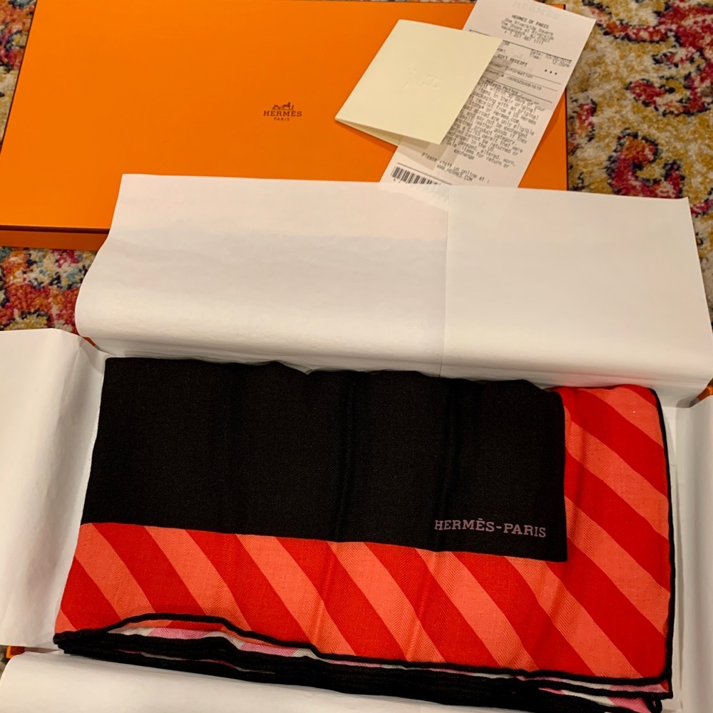 ♥️ Hermès cashmere/silk scarf 140cm nwt